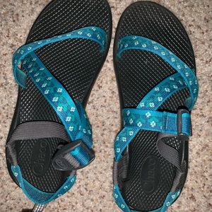 Kids chacos - size 6